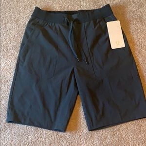 Lululemon Long Weekend Short